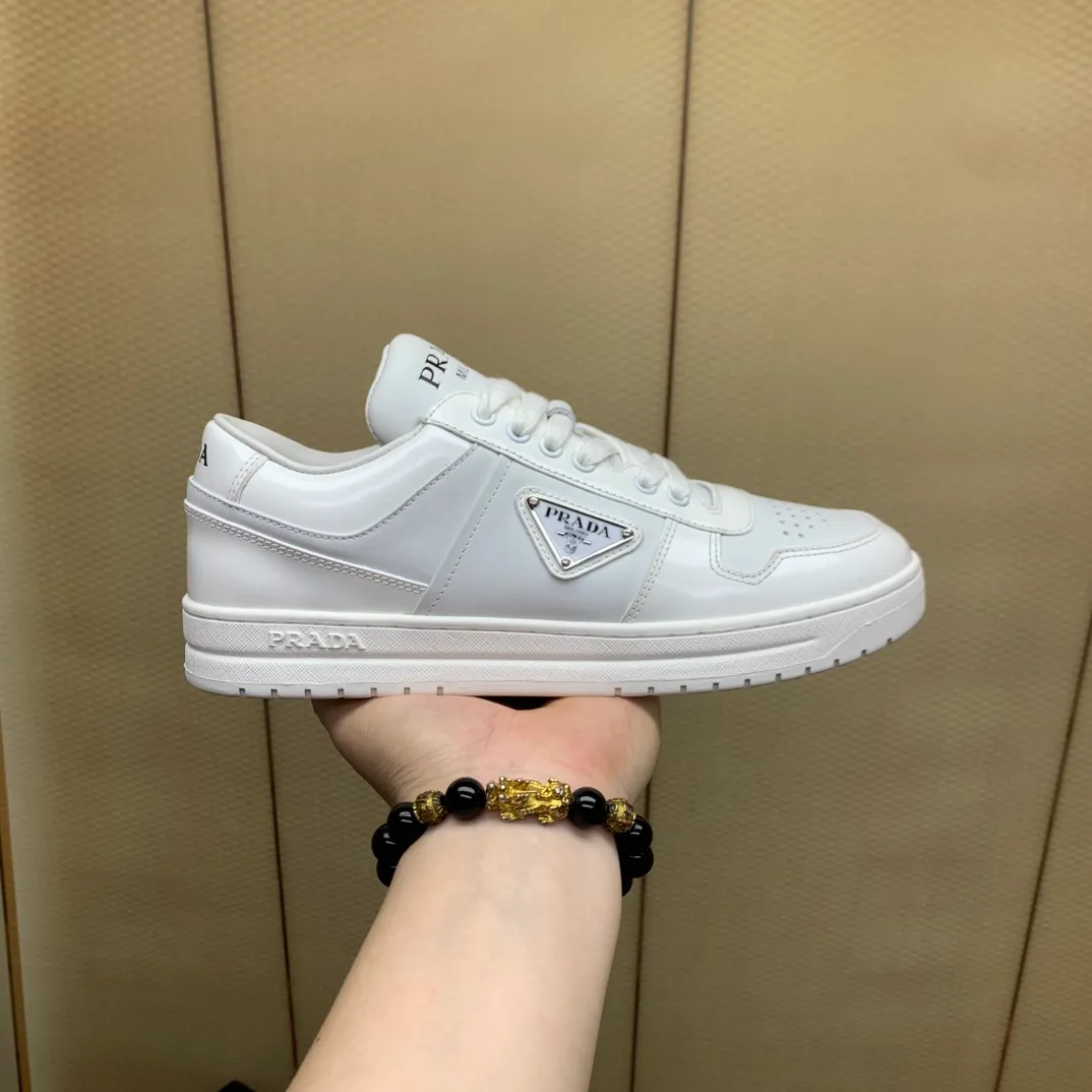 💰660.巜PRADA》Prada: Top 🔝purchasing agent🔍🔍The latest men’s counters are on sale simultaneously, high-quality original calfskin imported from Italy 🇮🇹. Brand logo* (prominent·high-end·noble·class·) exquisite workmanship (imported from Italy🇮🇹 Sole: Original sole provided by the original factory, ⚠️exclusive double-layer activity, TPR rubber, combination outsole; super comfortable, wear-resistant, non-slip, environmentally friendly🌳🌳🌳, real shot🎬The real thing is more beautiful🔍🔍 (high quality, follow the order) code number 38 to 44 (.45 customized)